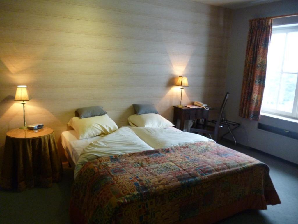 Chalet Sur Lesse Maissin Quarto foto
